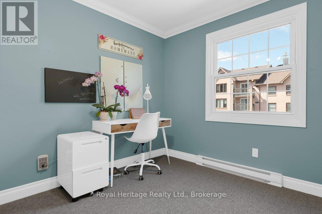 203 - 9 Centre Street Property Photo 28