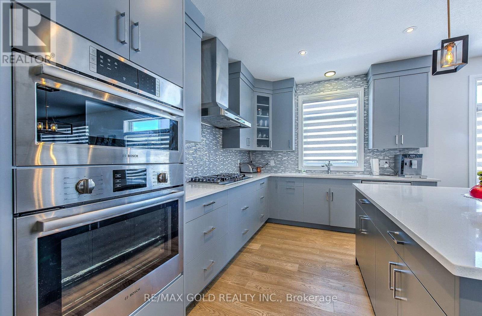 944 Trailsway Avenue Property Photo 10
