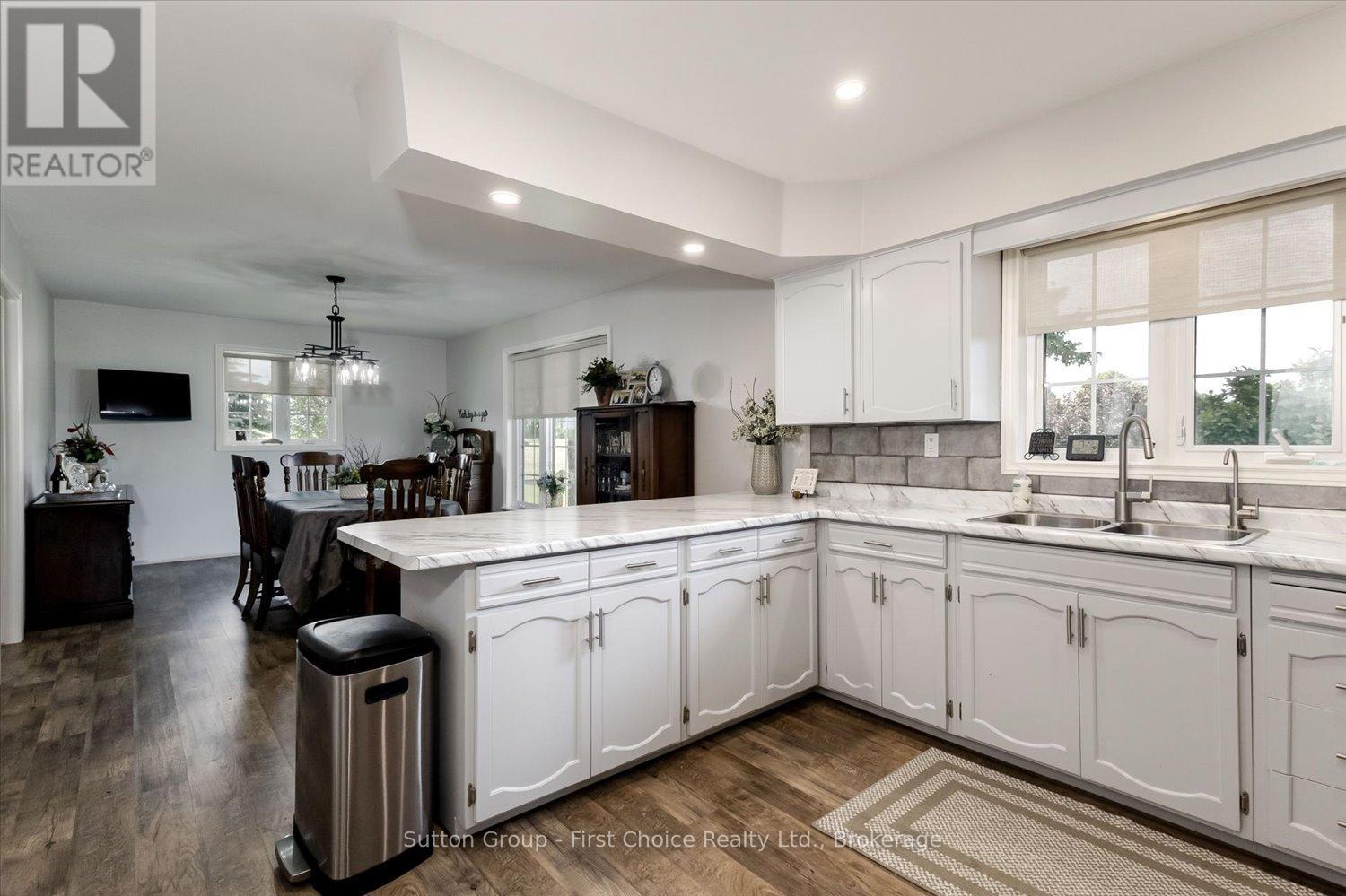 7100 Line 28 Property Photo 13