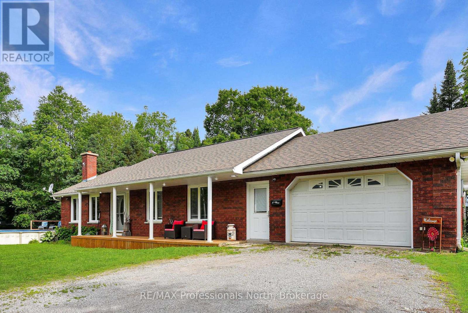 1187 Woods Road Property Photo 1