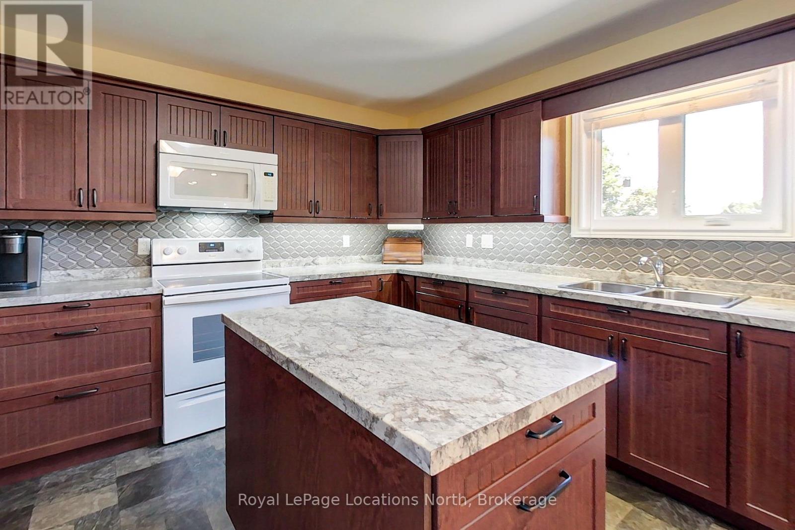 595 Ridge Road Property Photo 17