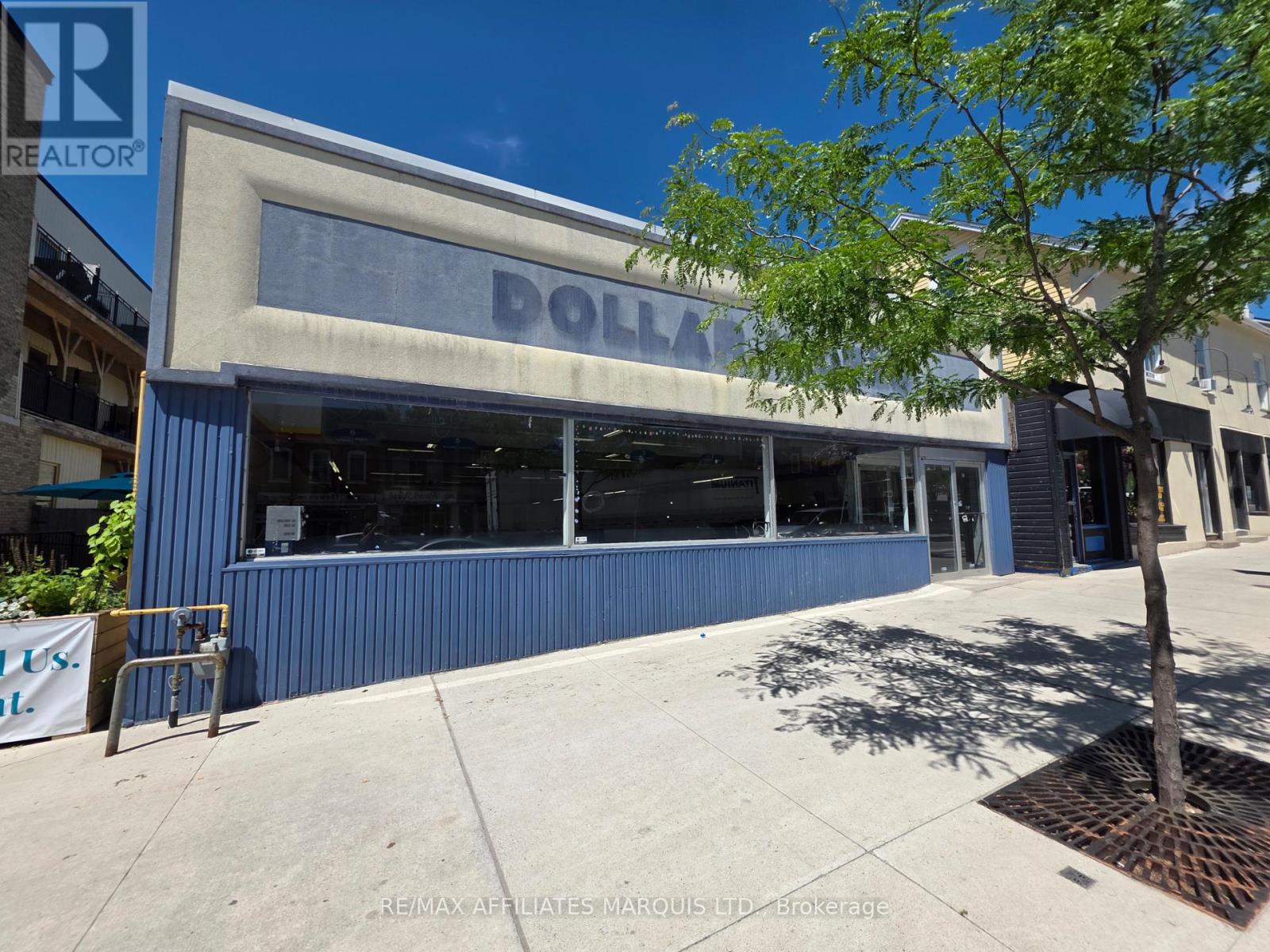 28 Beckwith Street N Property Photo 1