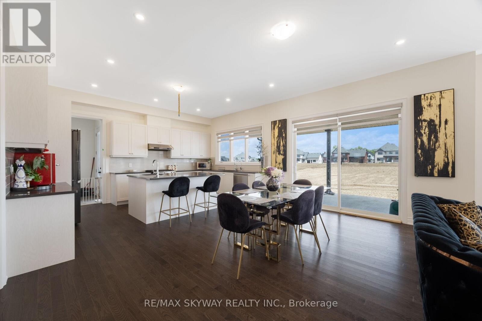 6 Ewing Way Property Photo 9