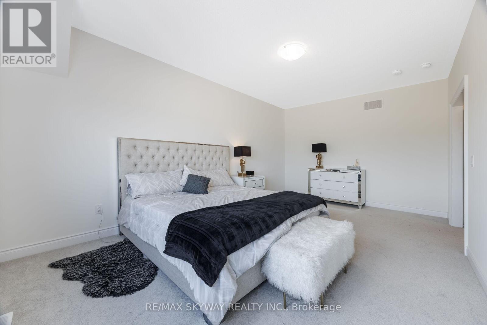 6 Ewing Way Property Photo 19