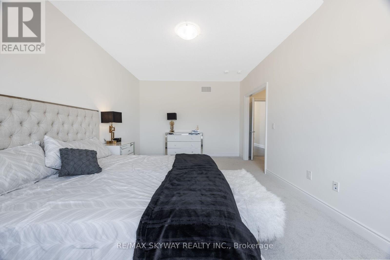 6 Ewing Way Property Photo 20