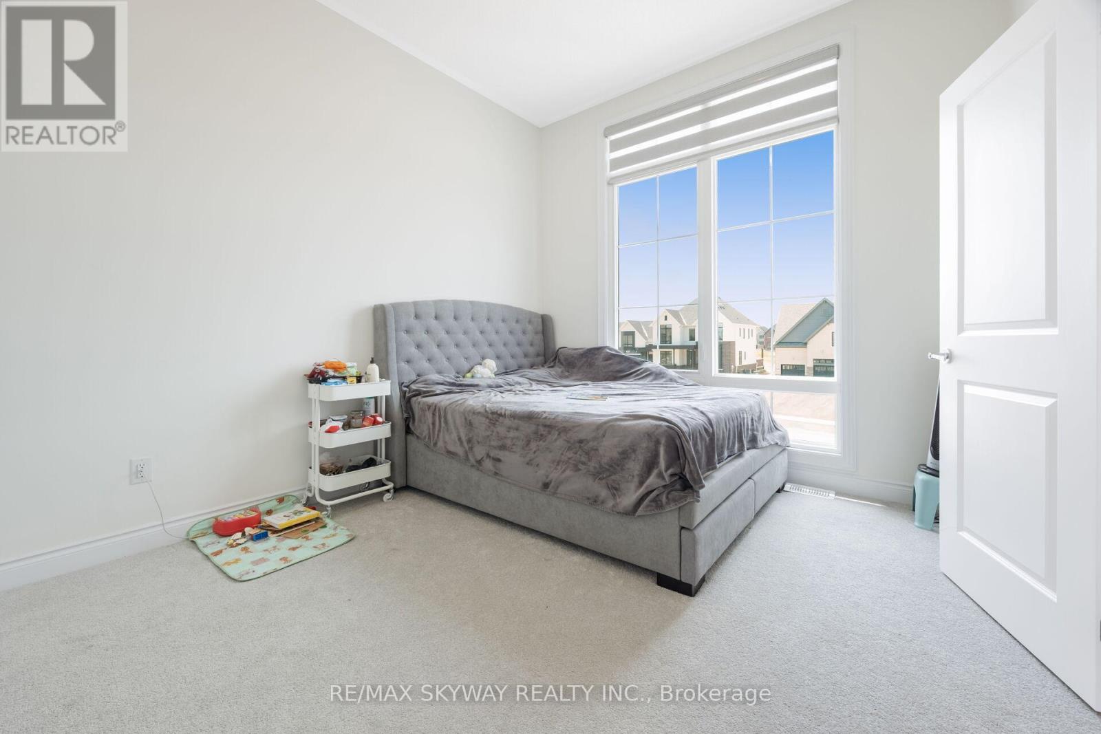 6 Ewing Way Property Photo 27