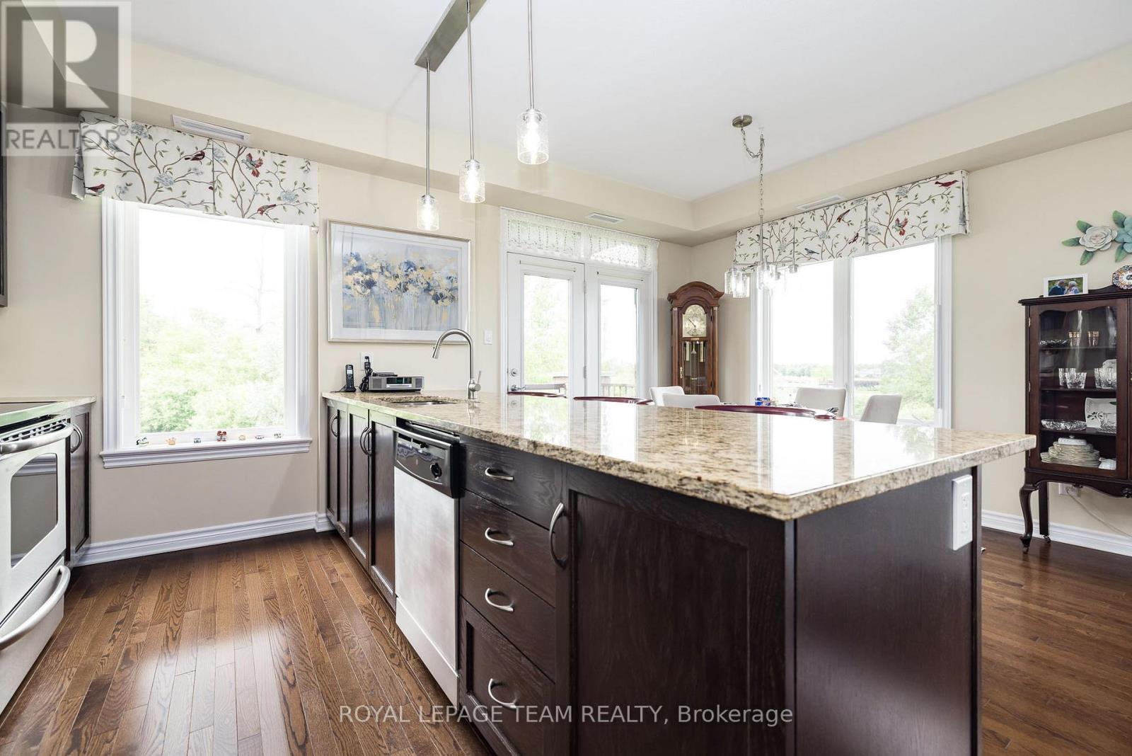 203 - 50 Magnolia Way Property Photo 12