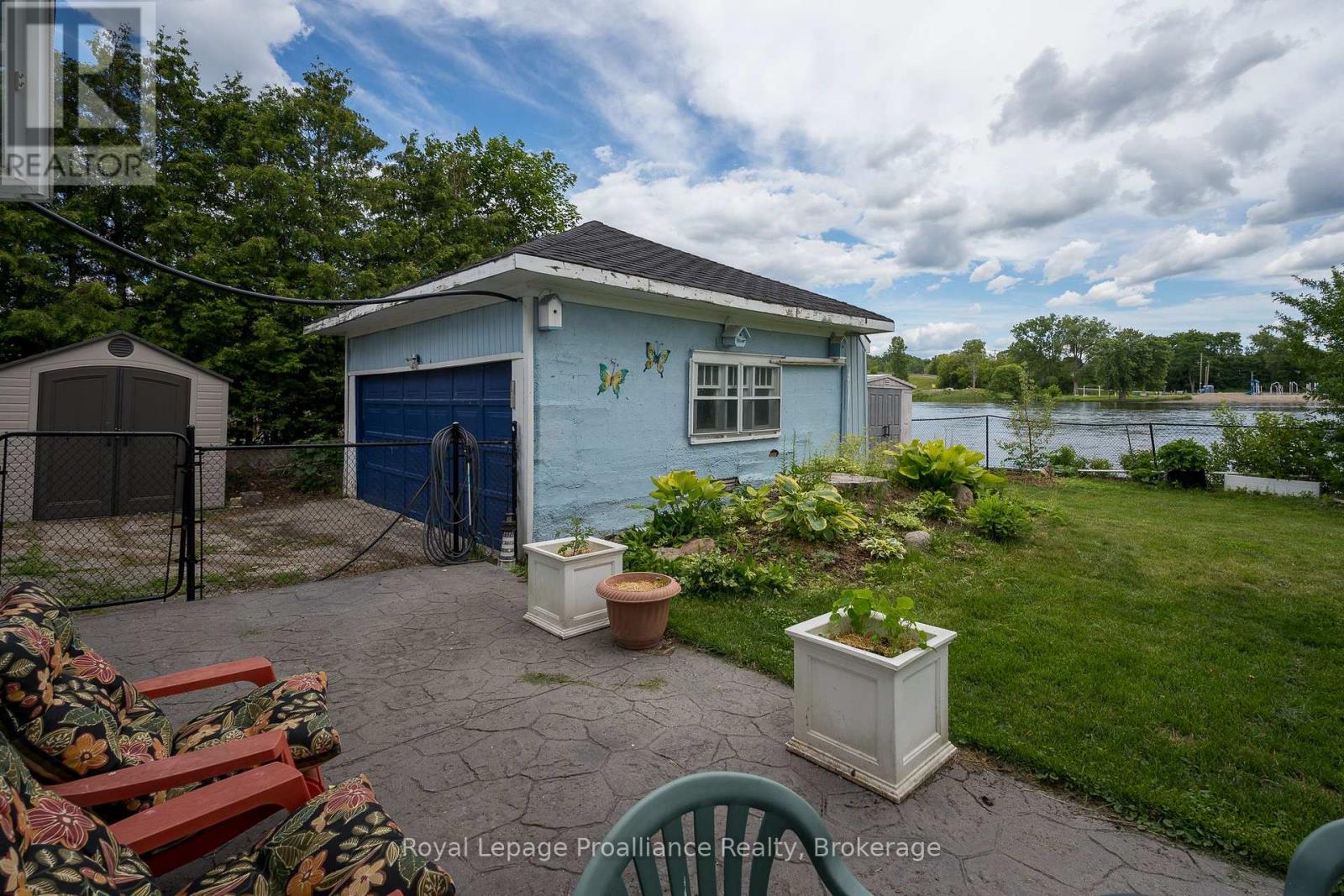 13 South Trent Street Property Photo 47