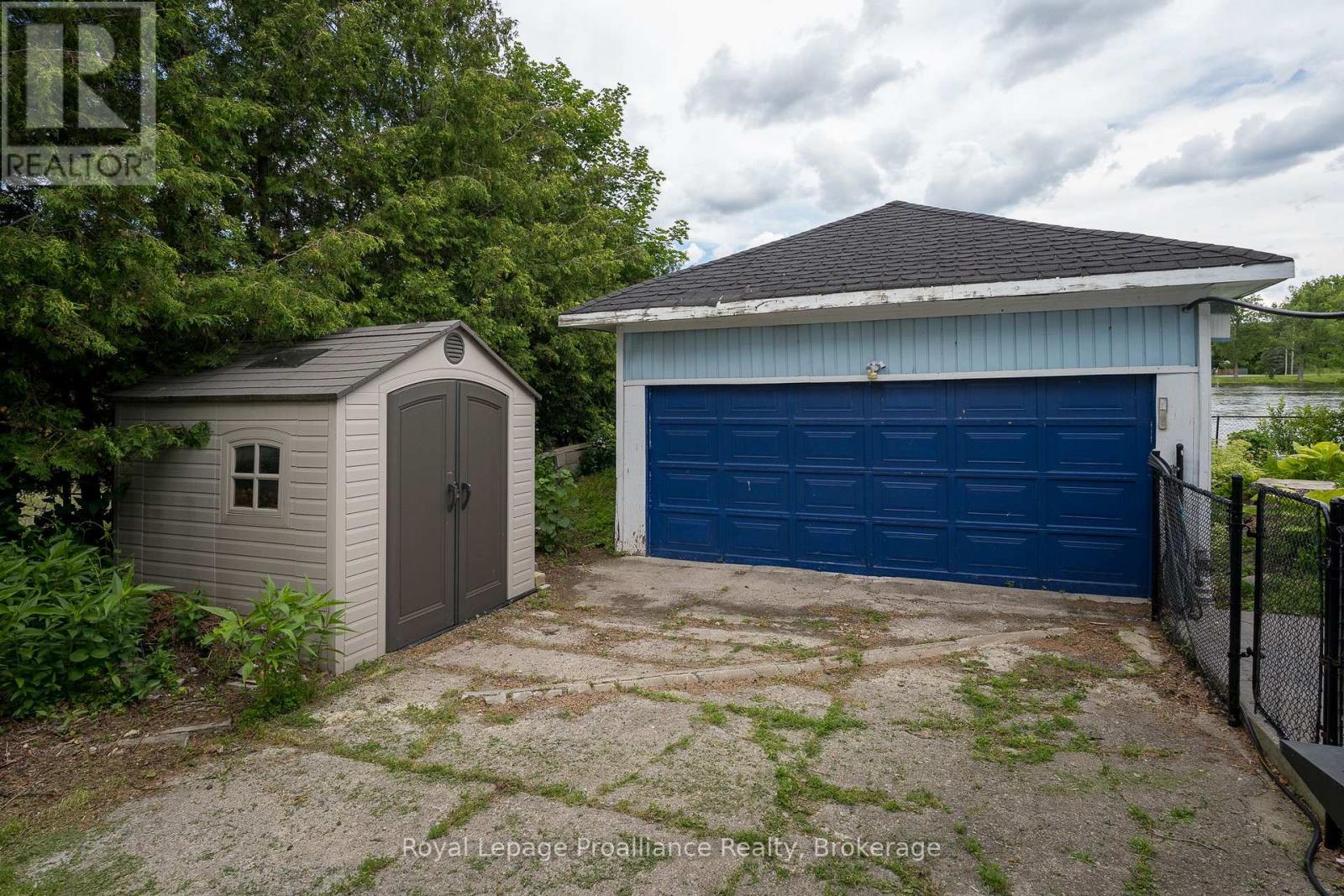 13 South Trent Street Property Photo 48
