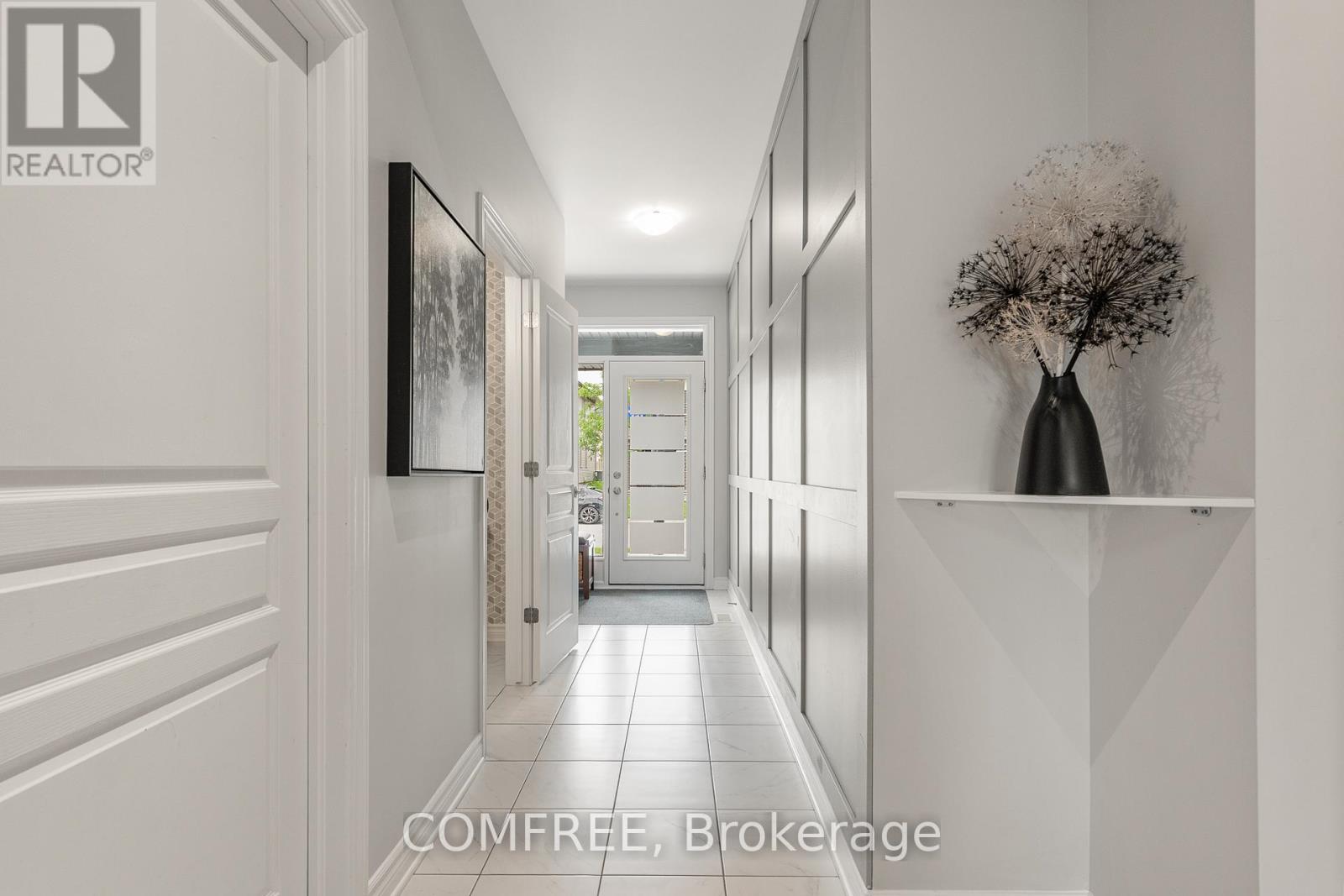 792 Twist Way Property Photo 8