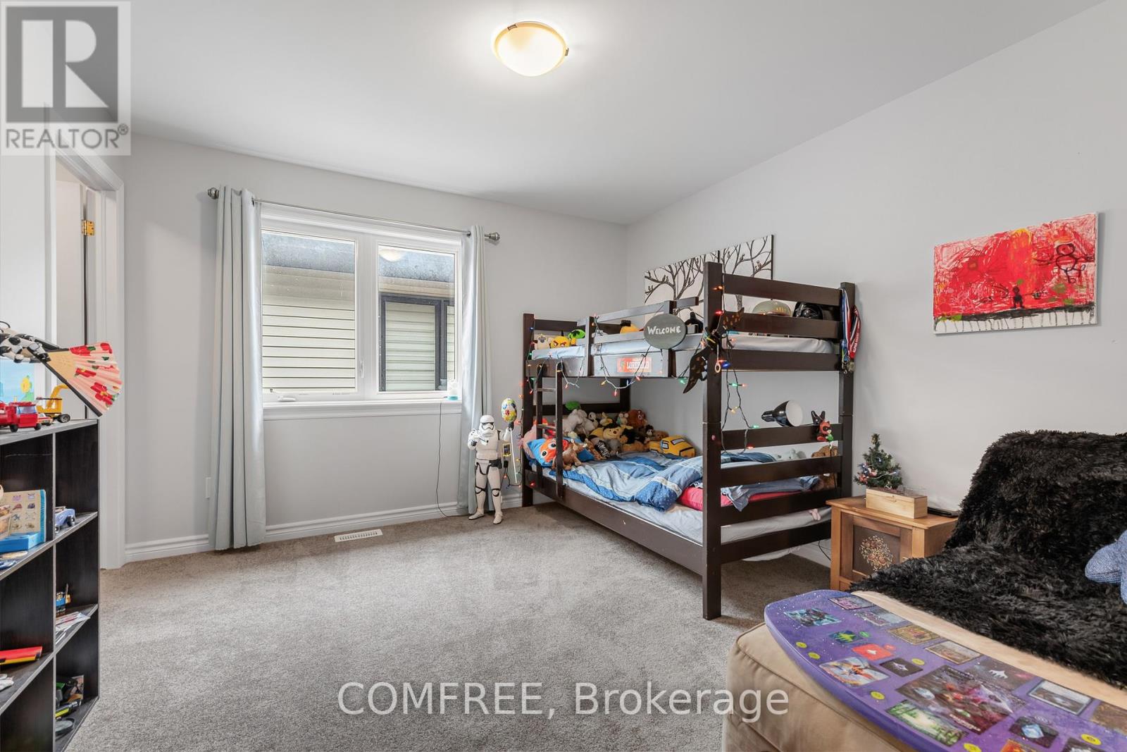 792 Twist Way Property Photo 25
