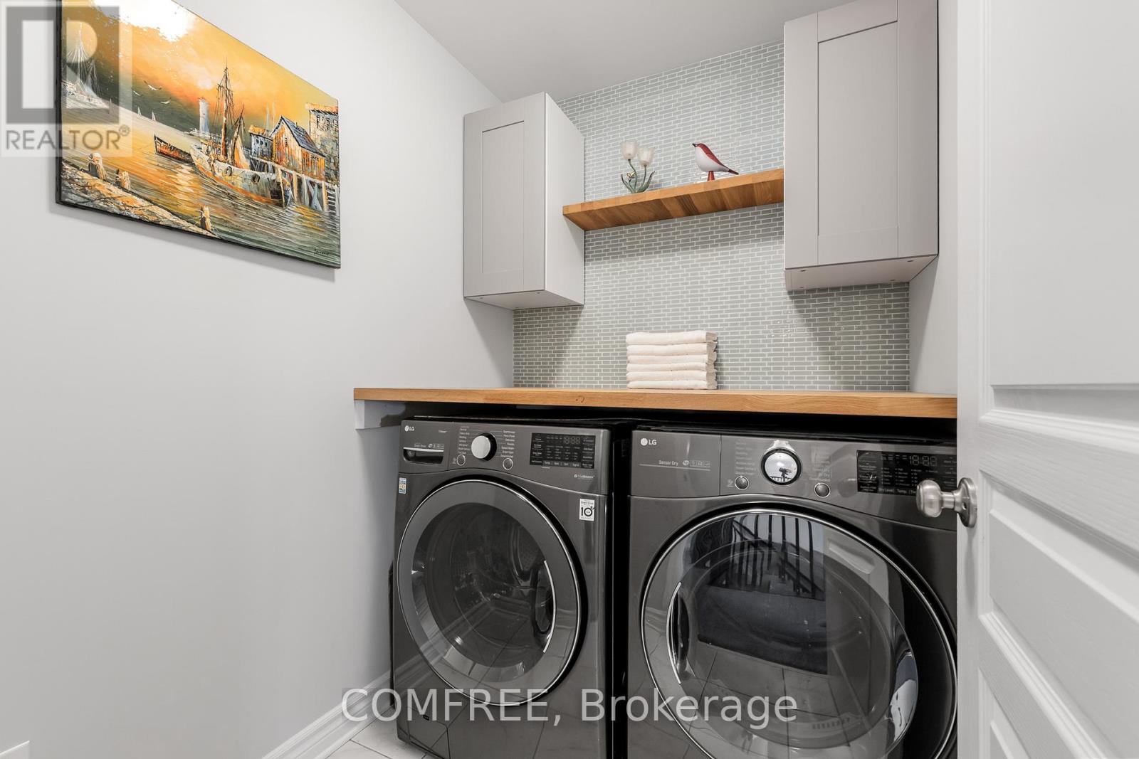 792 Twist Way Property Photo 30