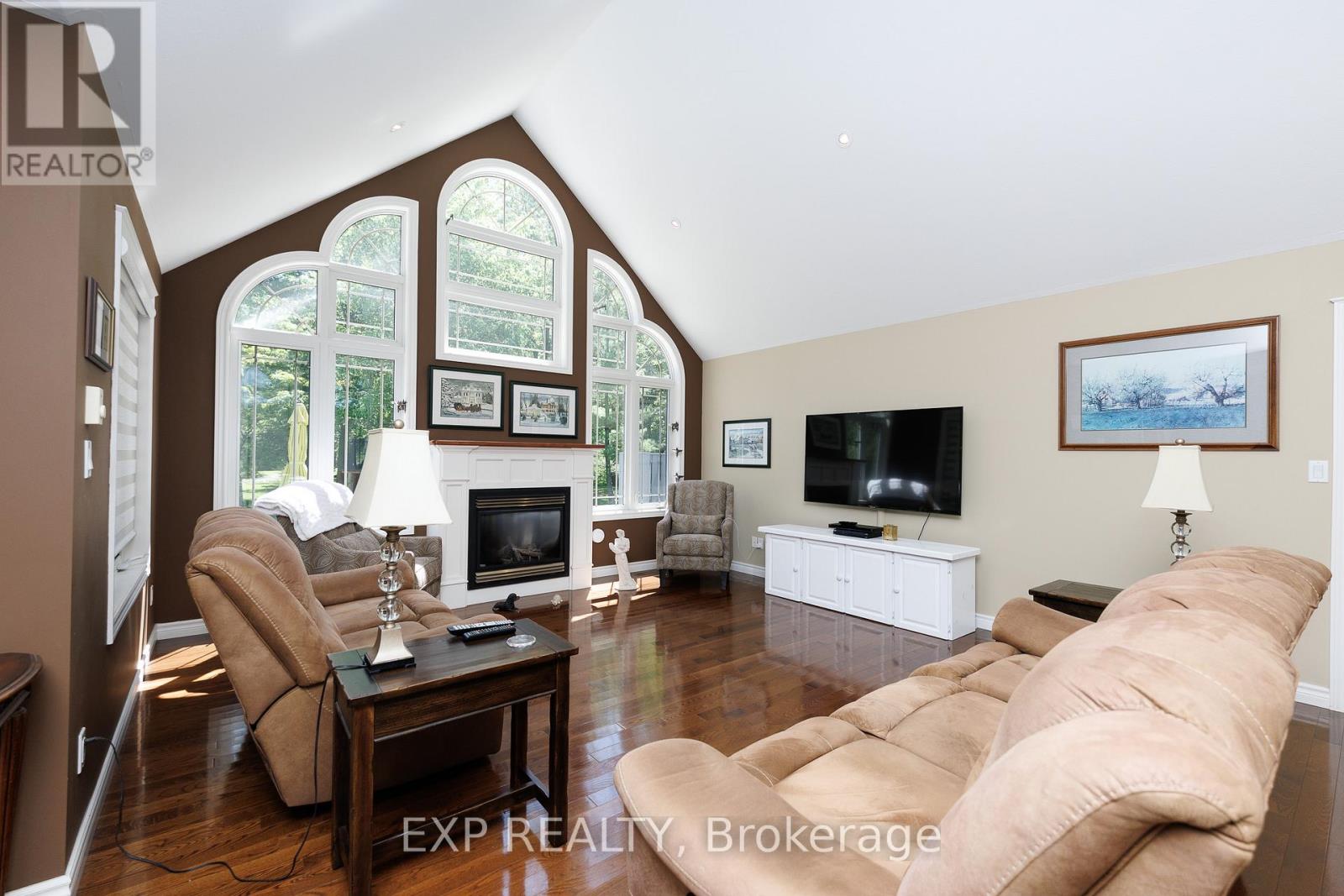 50849 O'reilly's Road S Property Photo 11