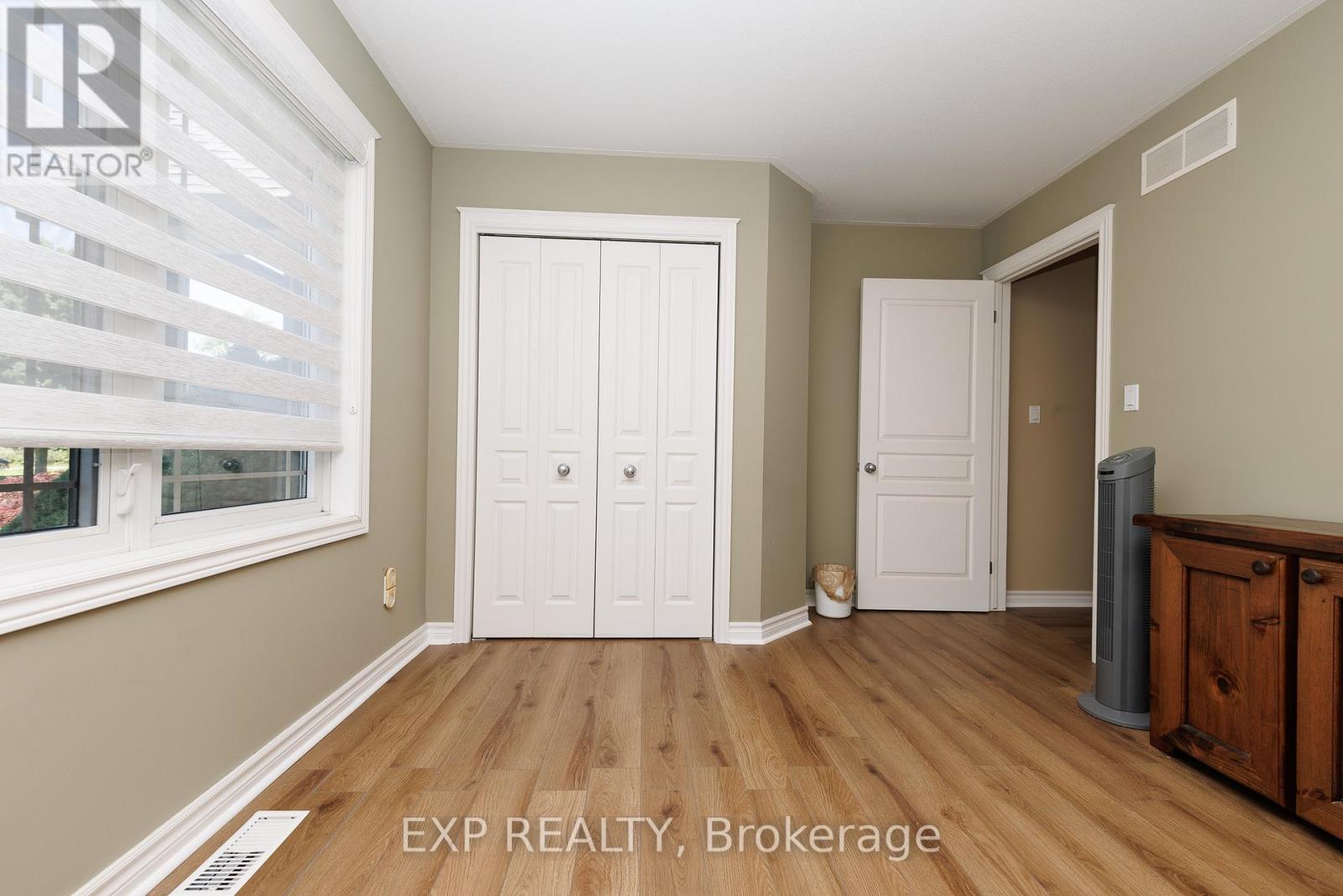 50849 O'reilly's Road S Property Photo 24