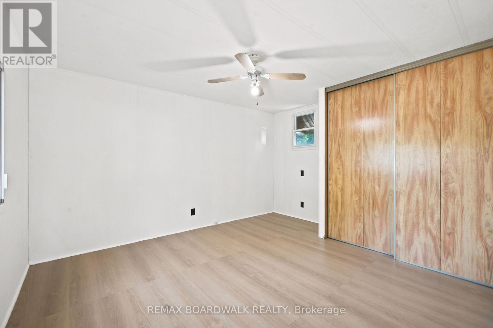 516 Maplegrove Road Property Photo 12