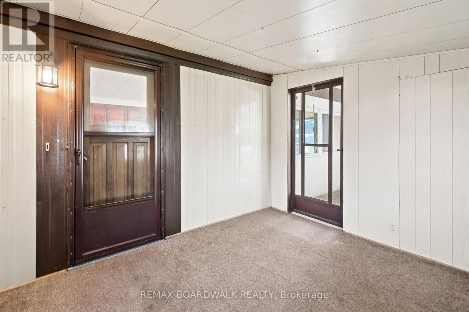 516 Maplegrove Road Property Photo 17