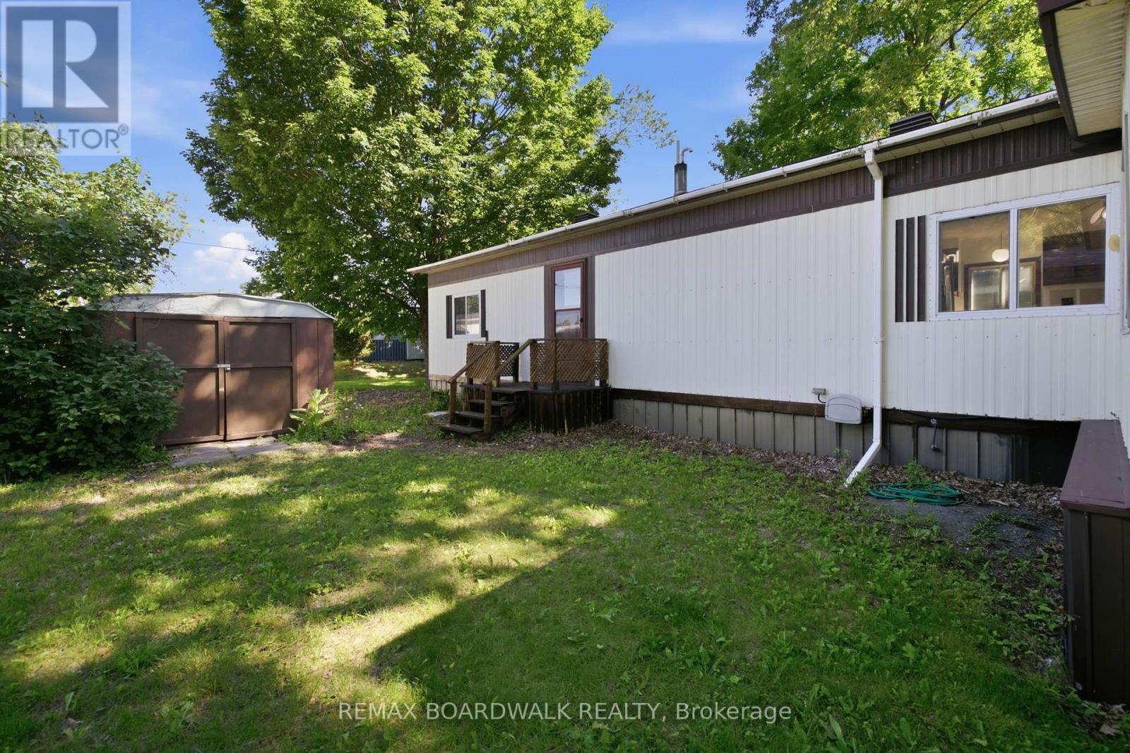 516 Maplegrove Road Property Photo 20