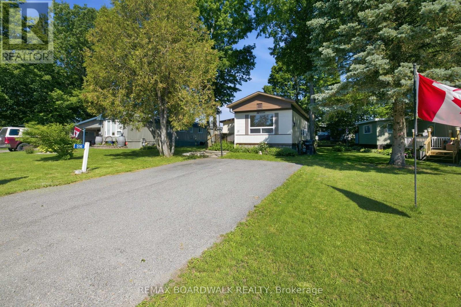 516 Maplegrove Road Property Photo 21