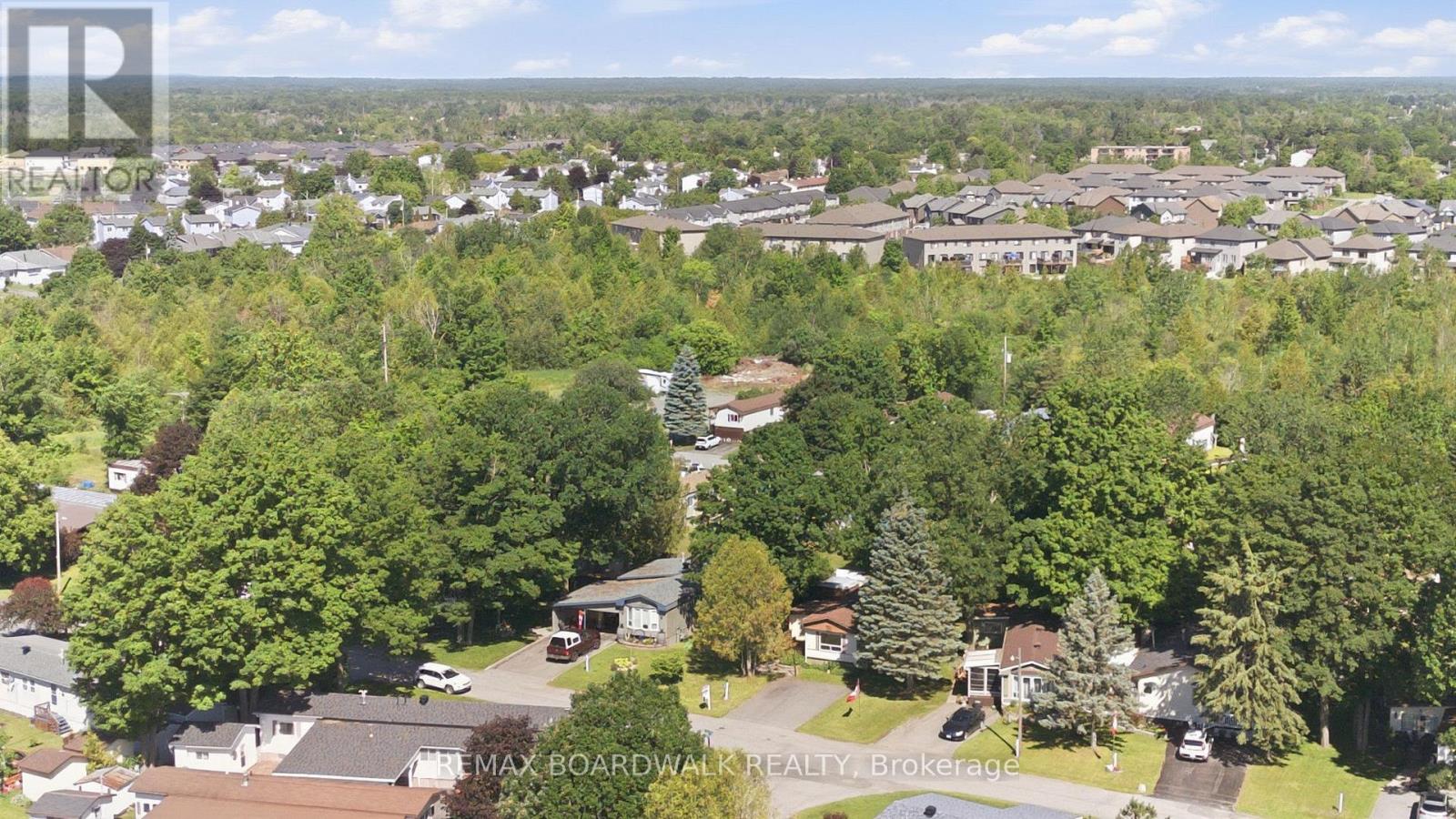516 Maplegrove Road Property Photo 22
