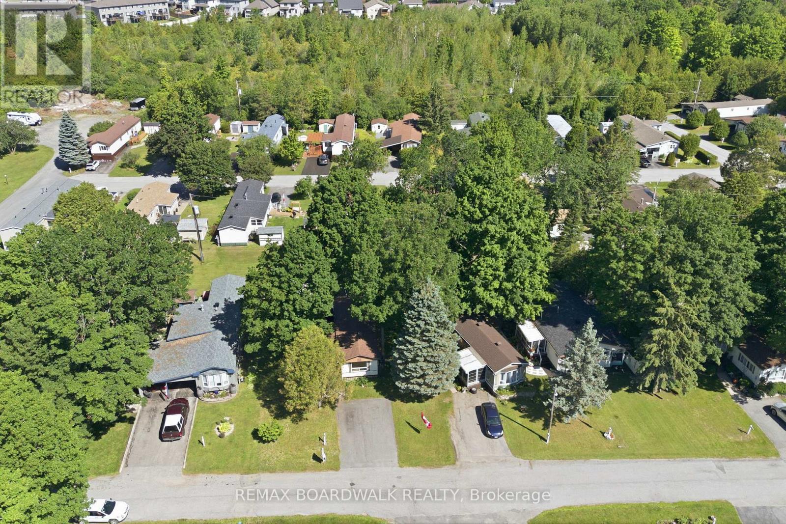 516 Maplegrove Road Property Photo 23