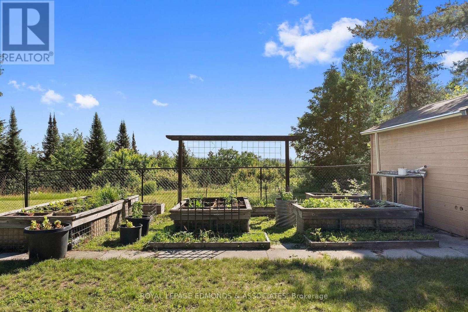 37 Selley Street Property Photo 40
