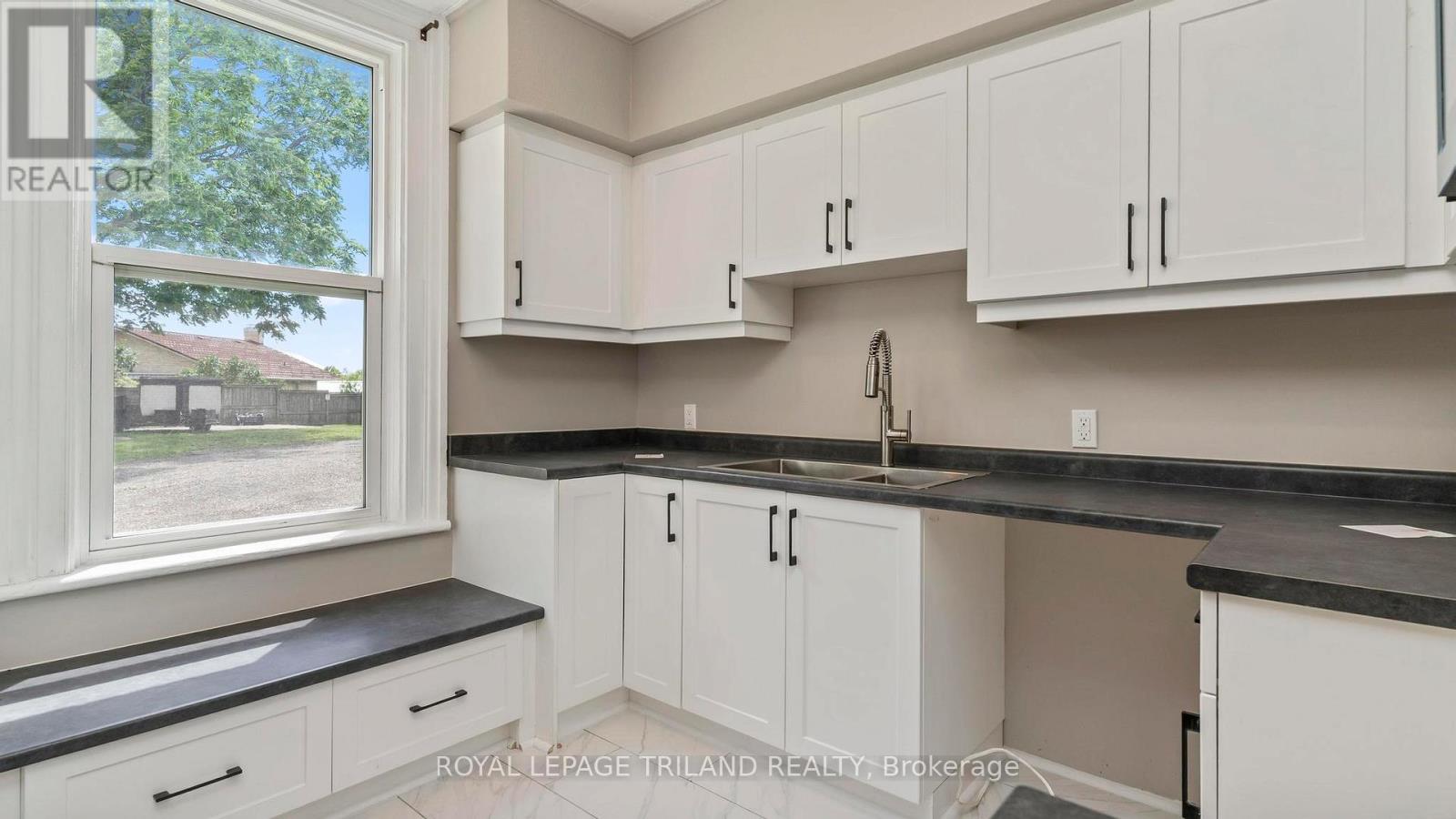 50 Fairview Avenue Property Photo 9