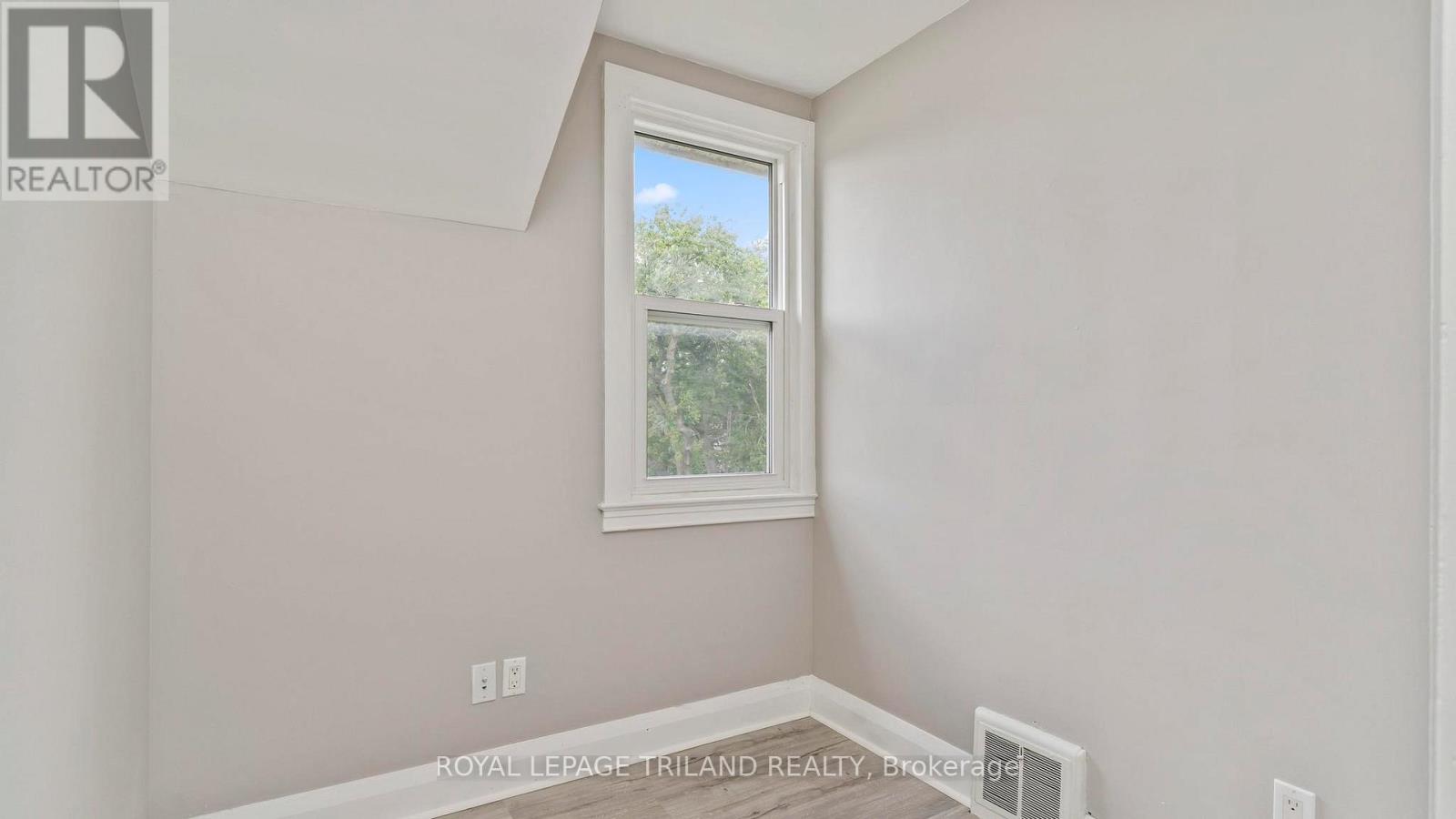 50 Fairview Avenue Property Photo 21
