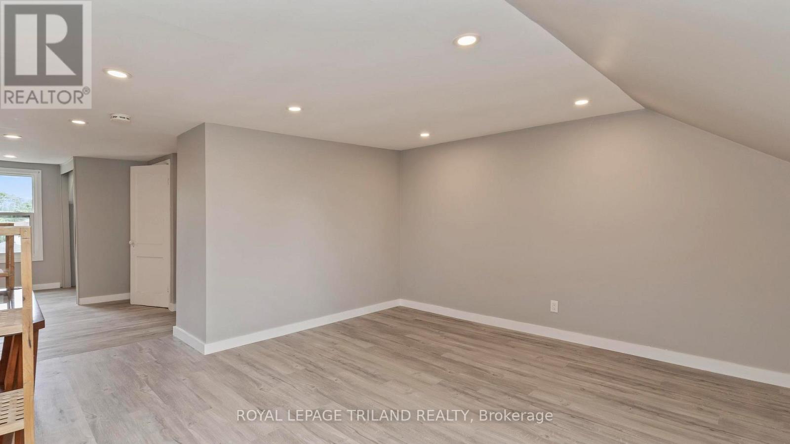 50 Fairview Avenue Property Photo 39