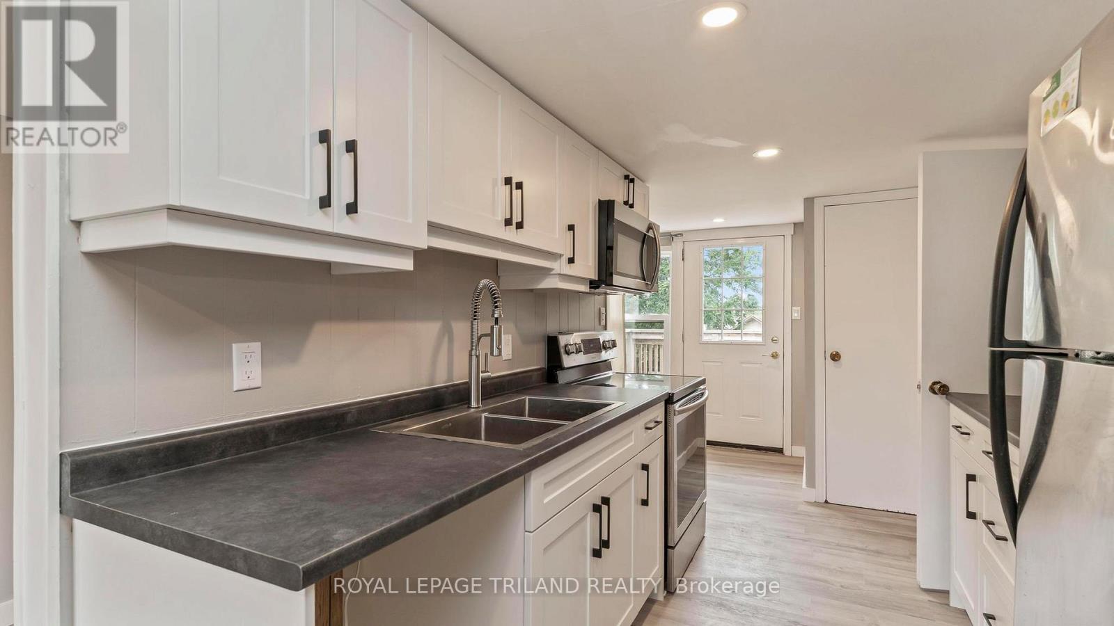 50 Fairview Avenue Property Photo 45