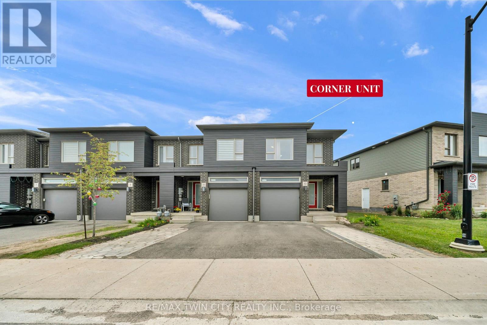 13 PONY WAY Property Photo 1