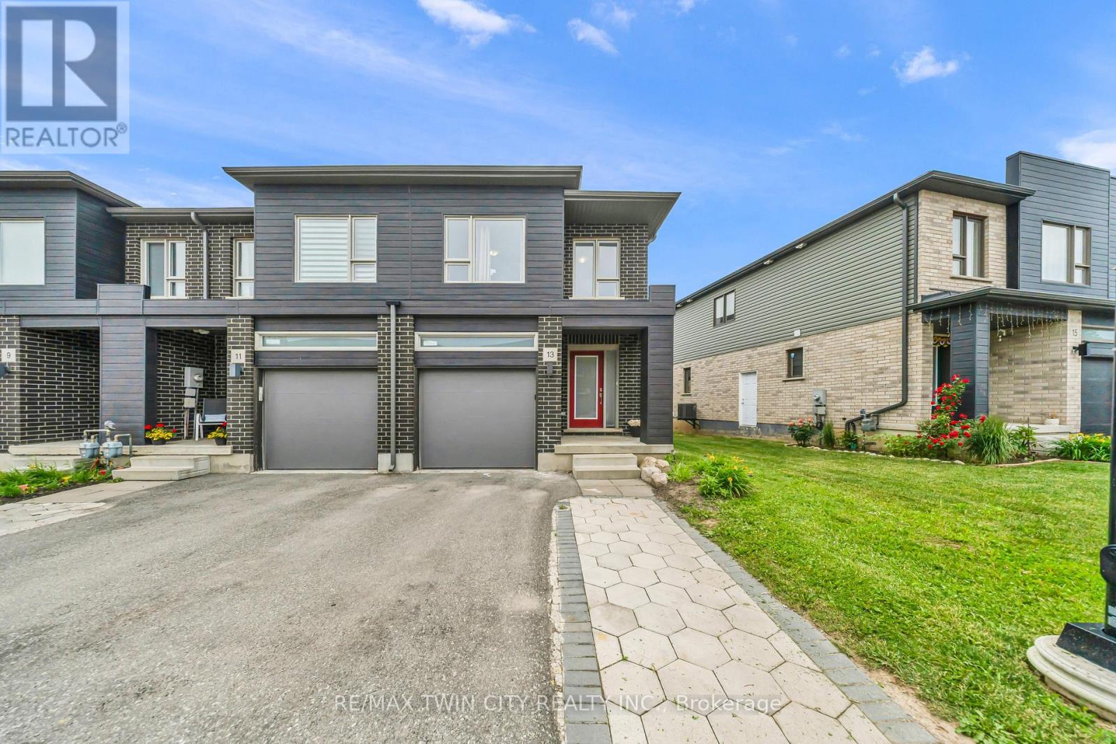 13 Pony Way Property Photo 3