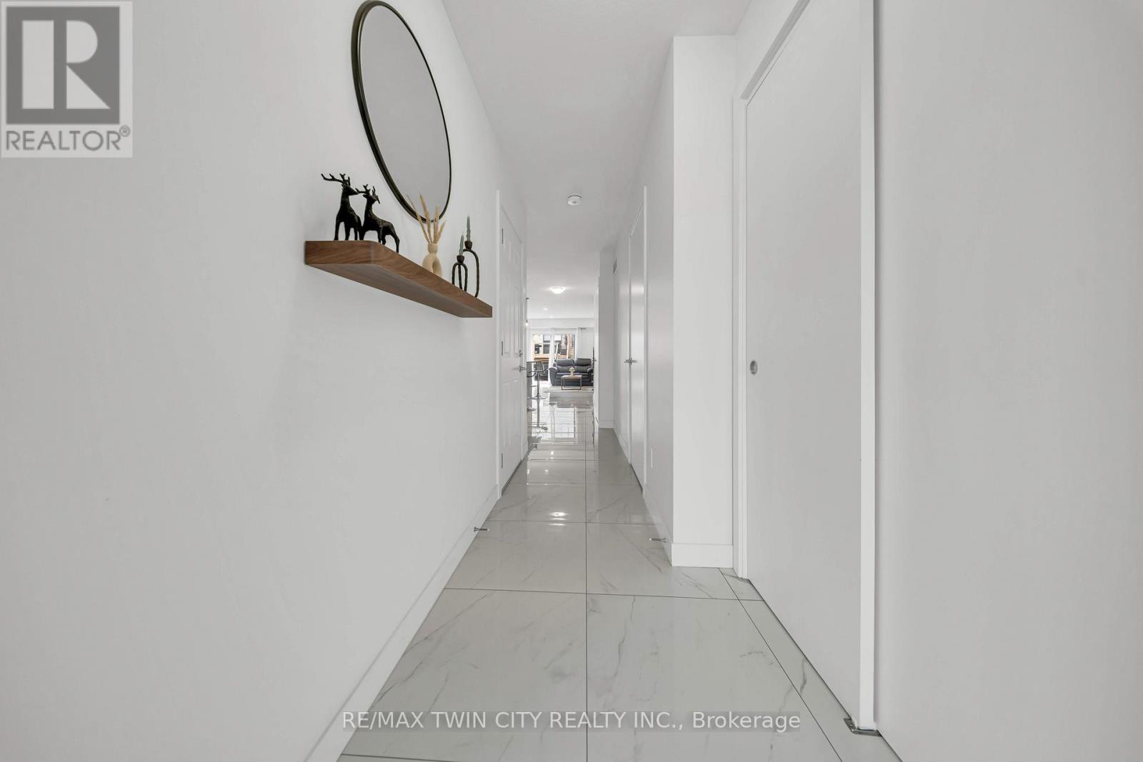 13 Pony Way Property Photo 5