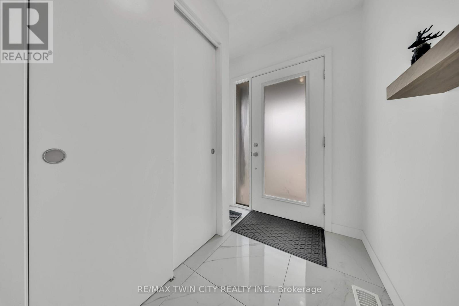 13 Pony Way Property Photo 6