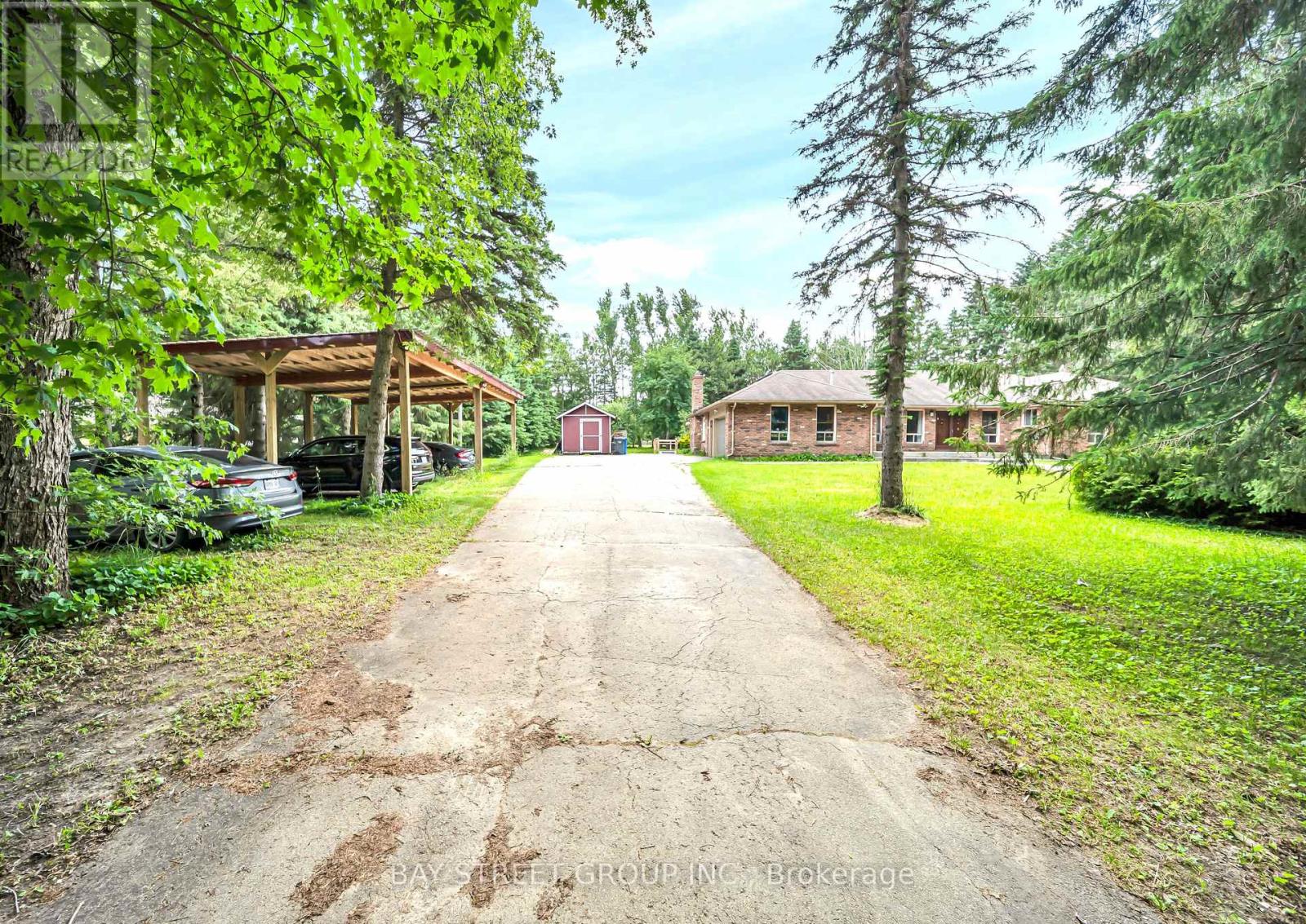 49 MAPLEWOOD DRIVE