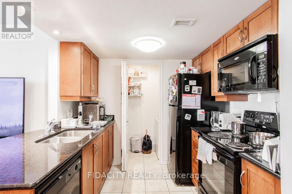 602 - 314 Central Park Drive Property Photo 3