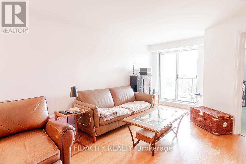 602 - 314 Central Park Drive Property Photo 6