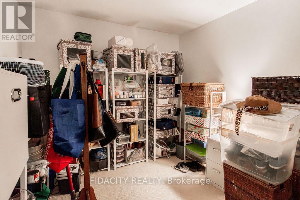 602 - 314 Central Park Drive Property Photo 11