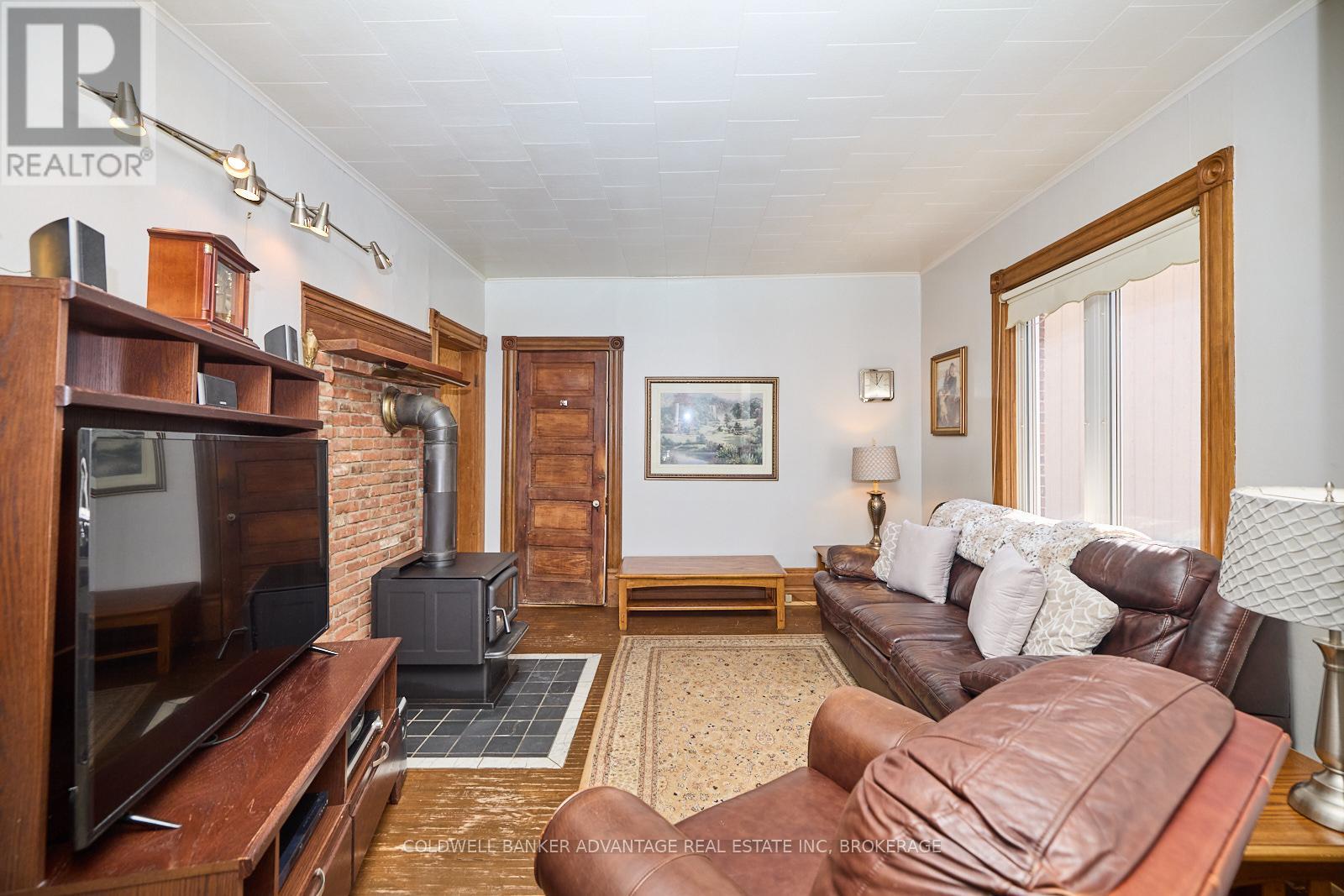 144 Geneva Street Property Photo 7