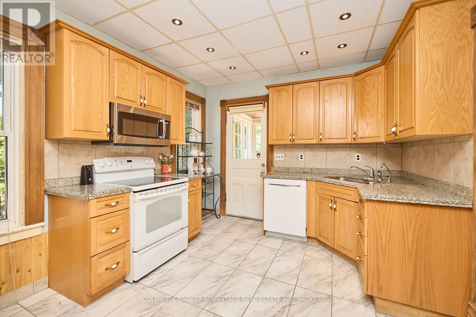 144 Geneva Street Property Photo 10