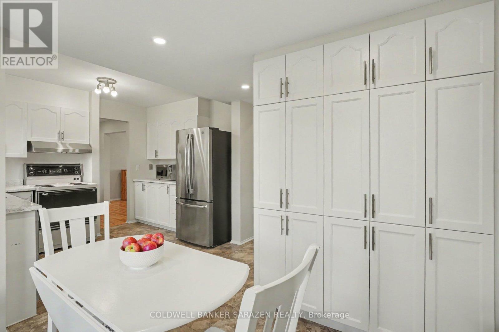 17 Smolkin Street Property Photo 15