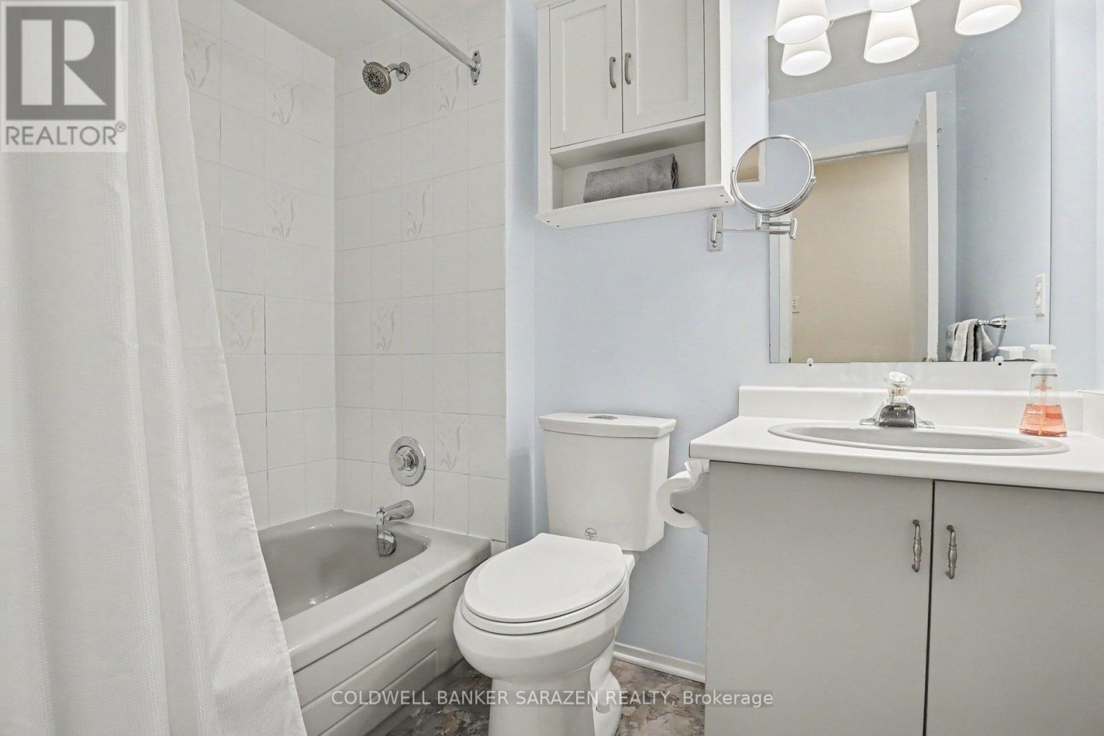 17 Smolkin Street Property Photo 21
