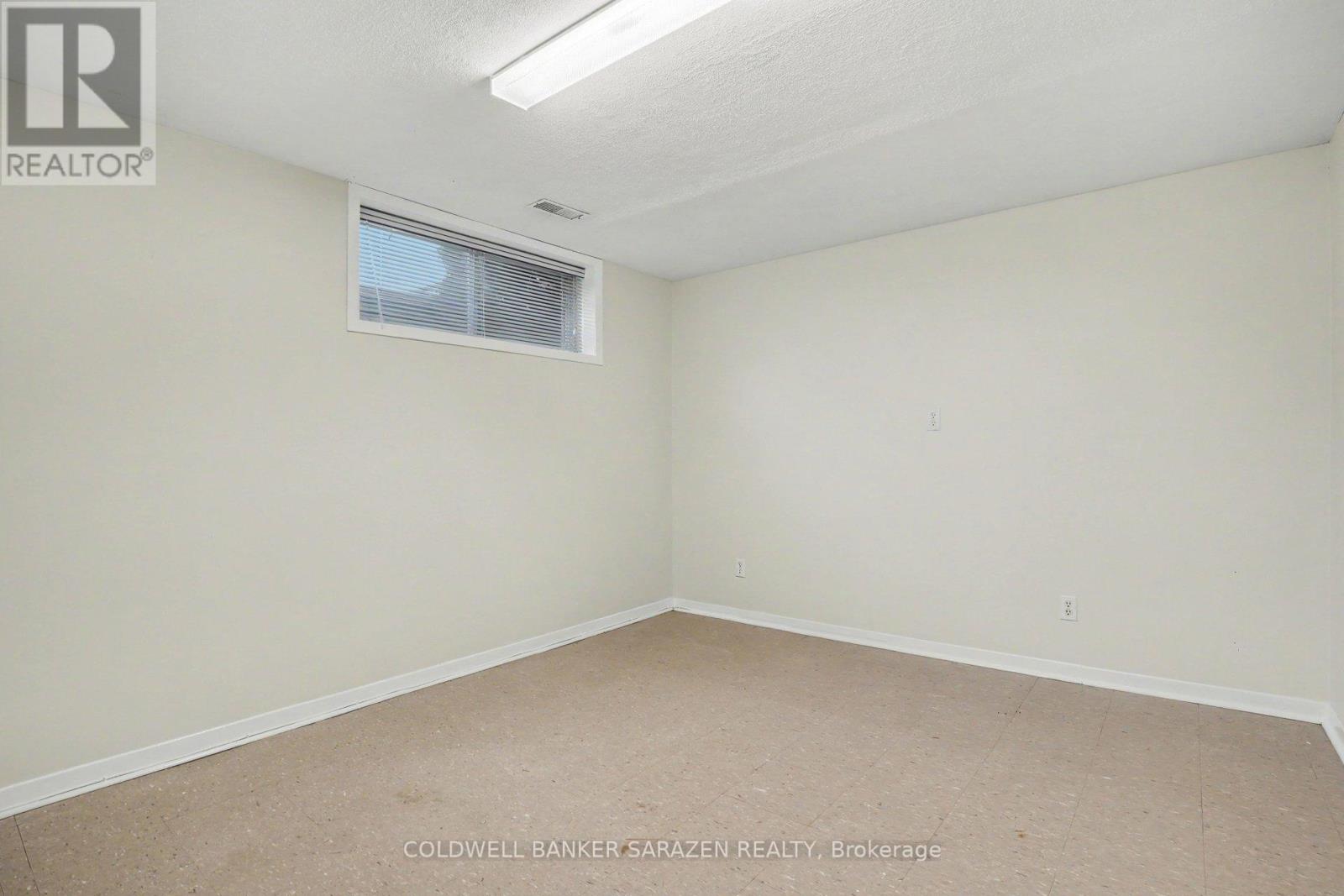 17 Smolkin Street Property Photo 25