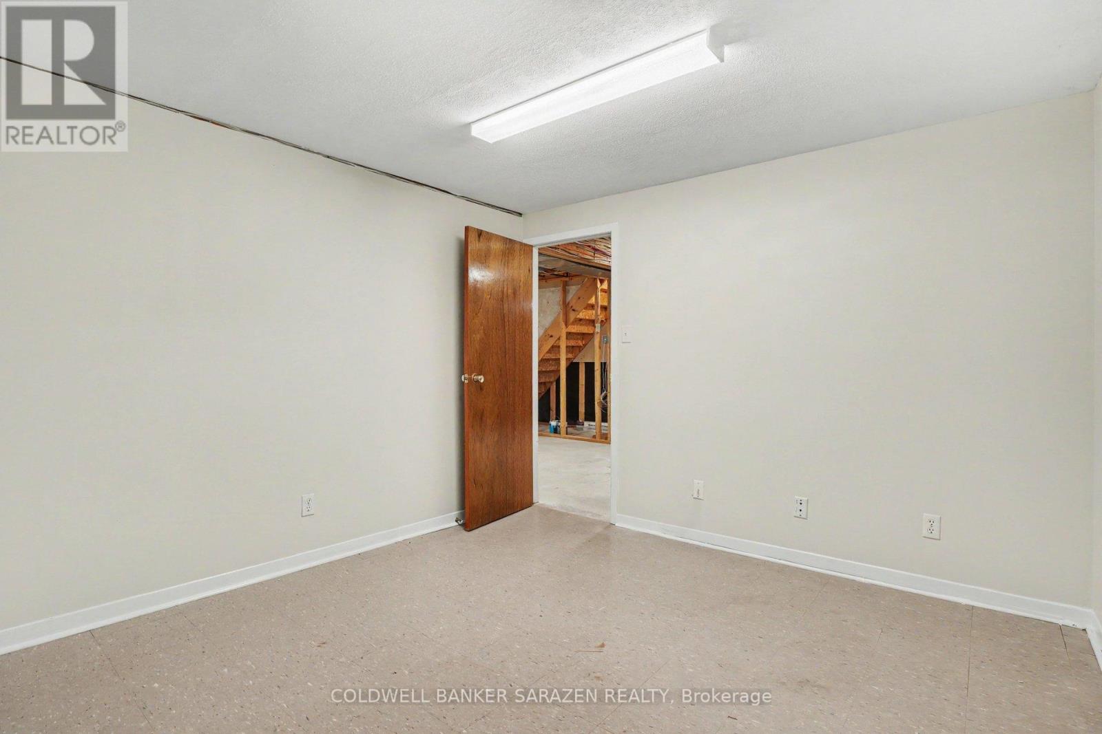 17 Smolkin Street Property Photo 26