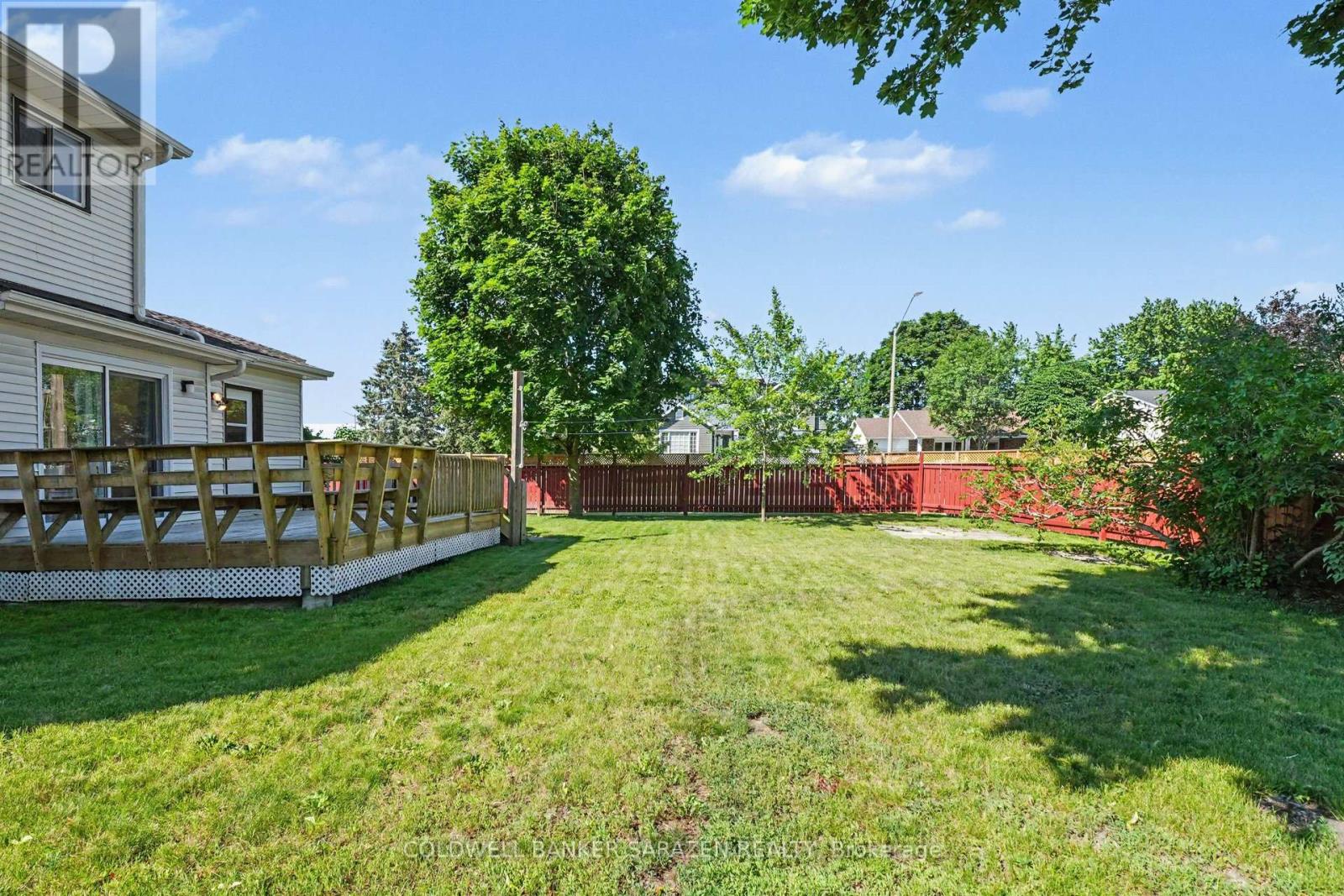 17 Smolkin Street Property Photo 30
