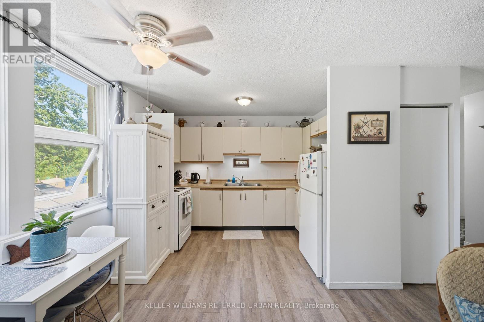 479 Eldon Road Property Photo 16