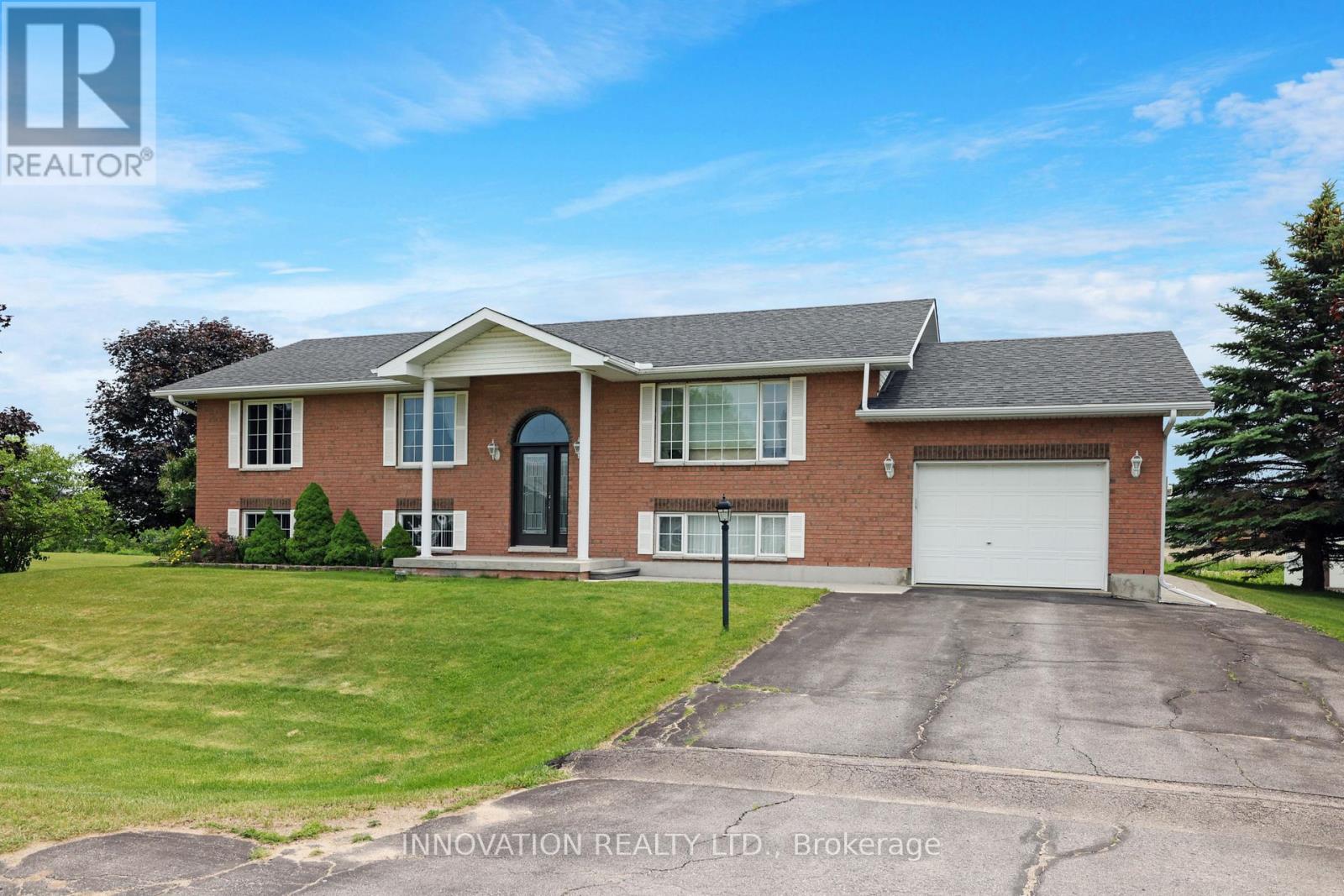 14 RILEY CRESCENT