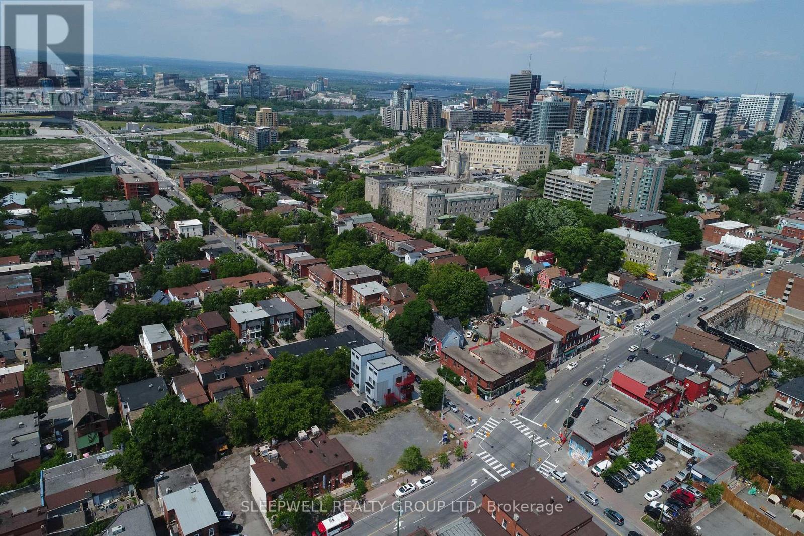 290 Booth Street Property Photo 4