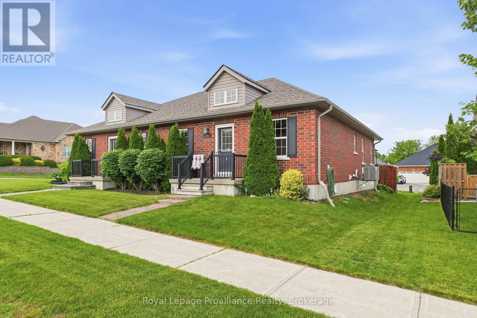 23 Empire Boulevard Property Photo 2