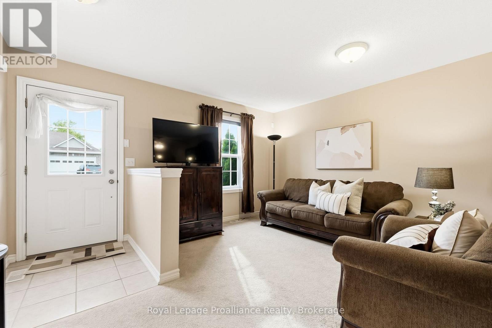 23 Empire Boulevard Property Photo 8