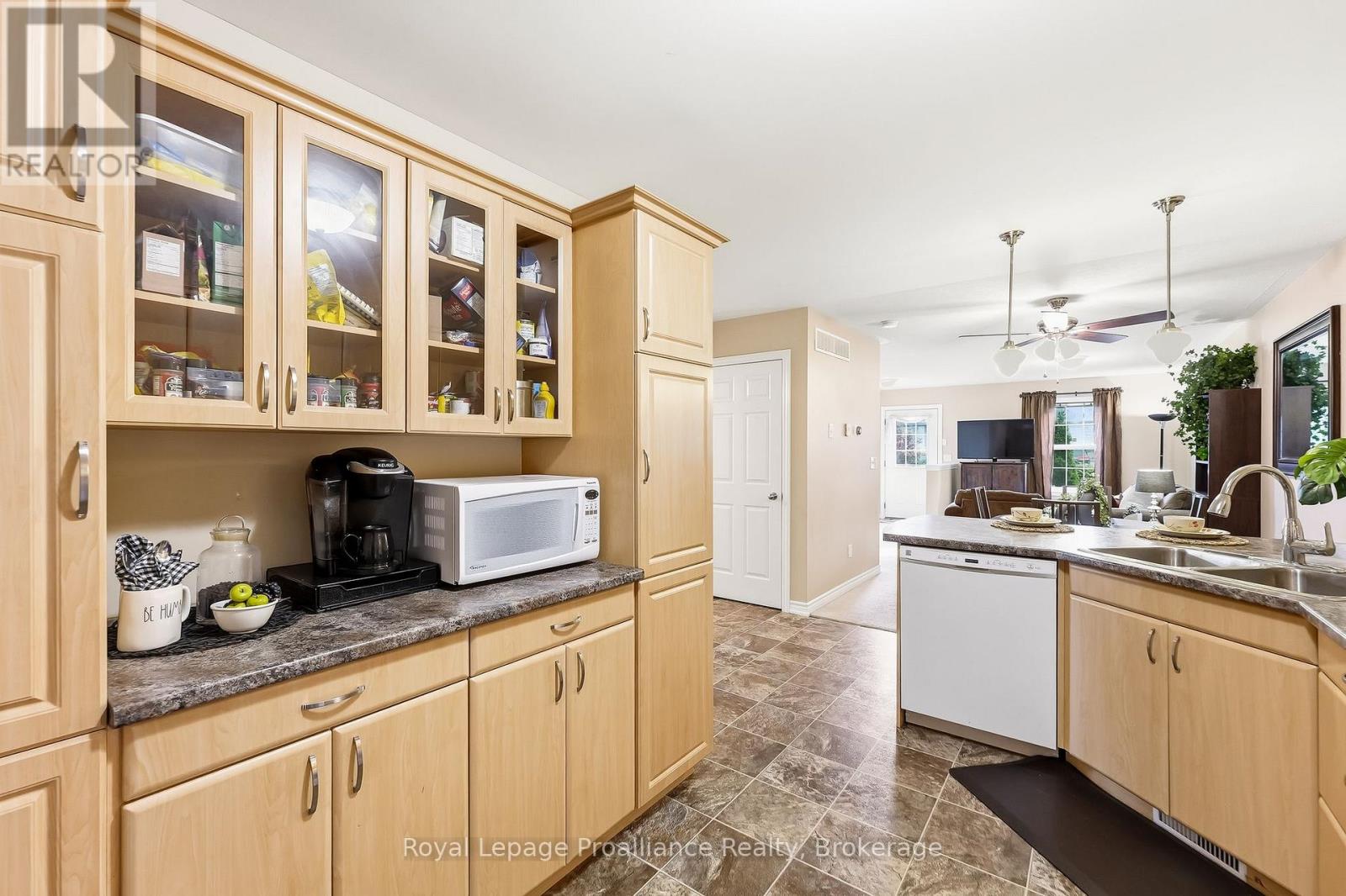 23 Empire Boulevard Property Photo 20